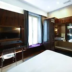 The Babuino - Luxury Serviced Apartment